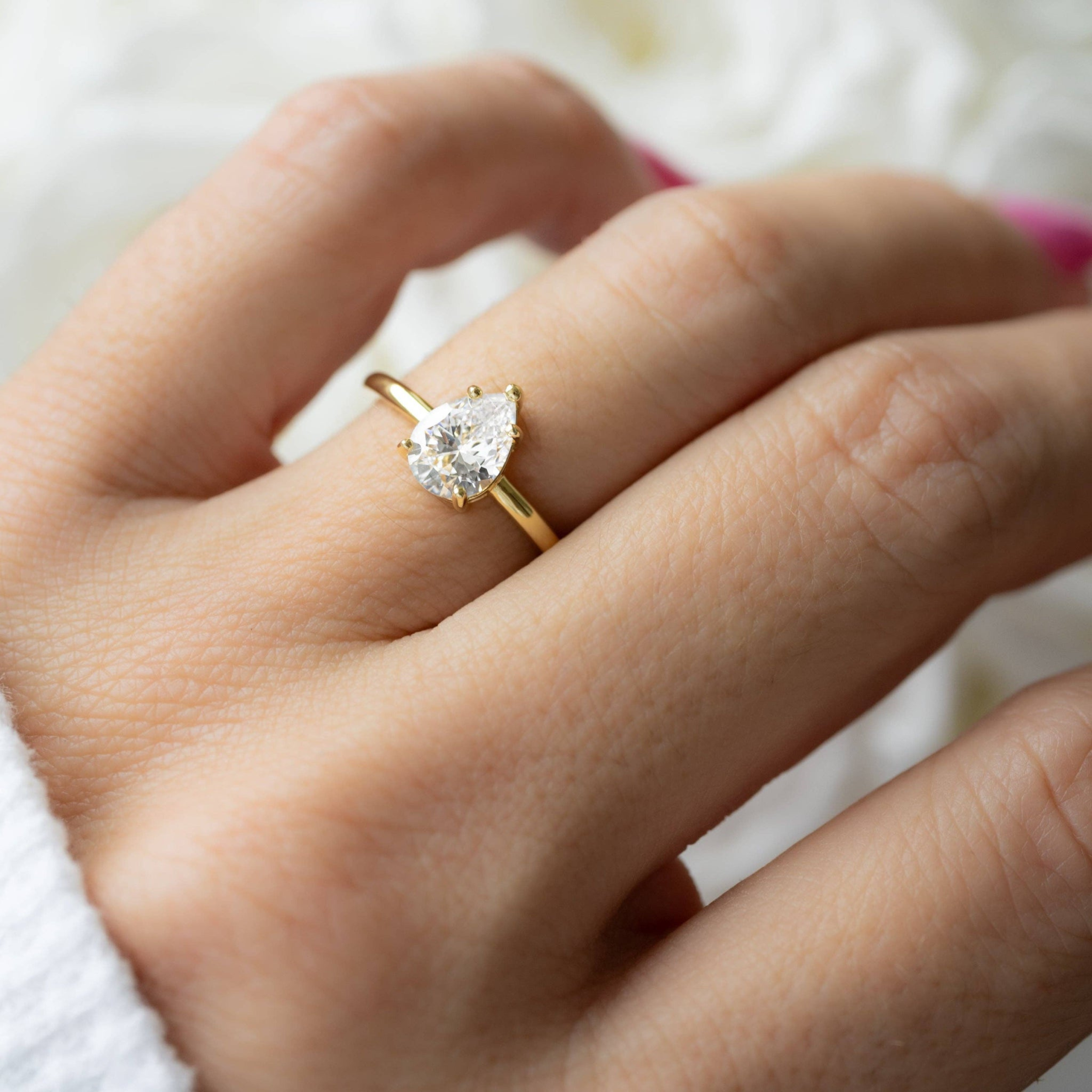 Pear Statement Ring: Gold