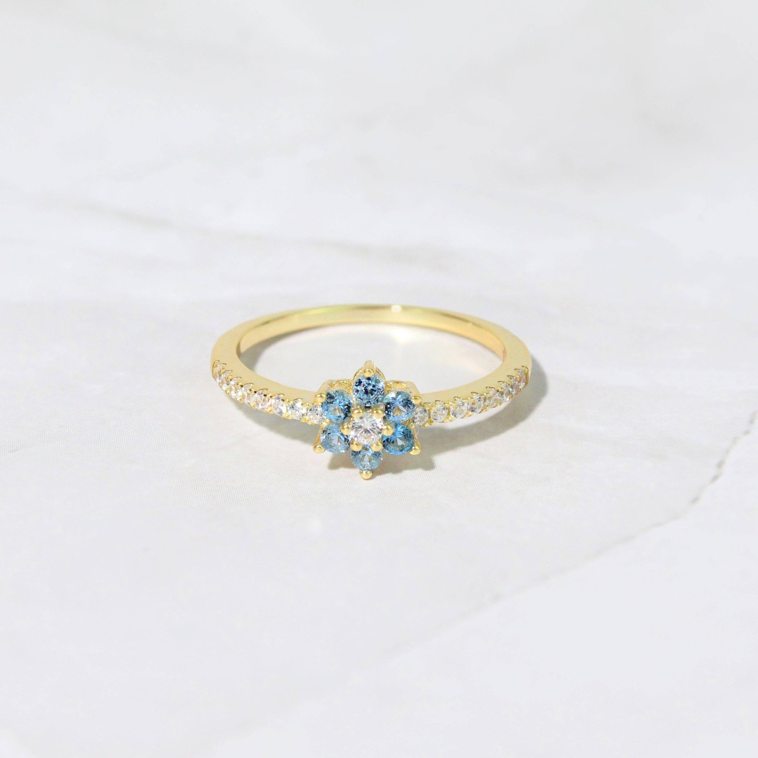 Aquamarine Flower Ring: Gold