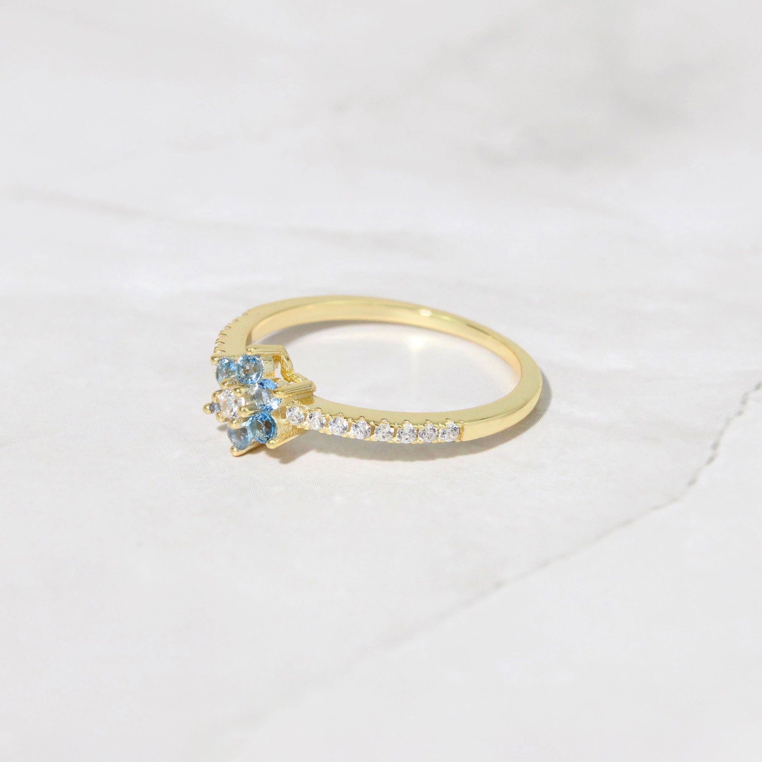 Aquamarine Flower Ring: Gold